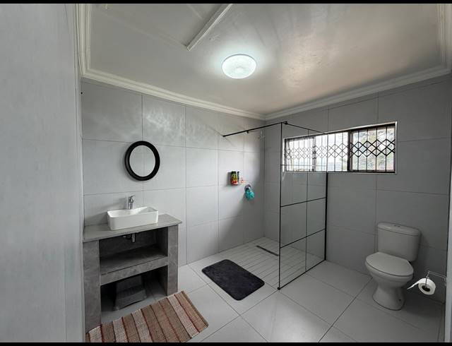 4 bed property to rent in SHERWOOD